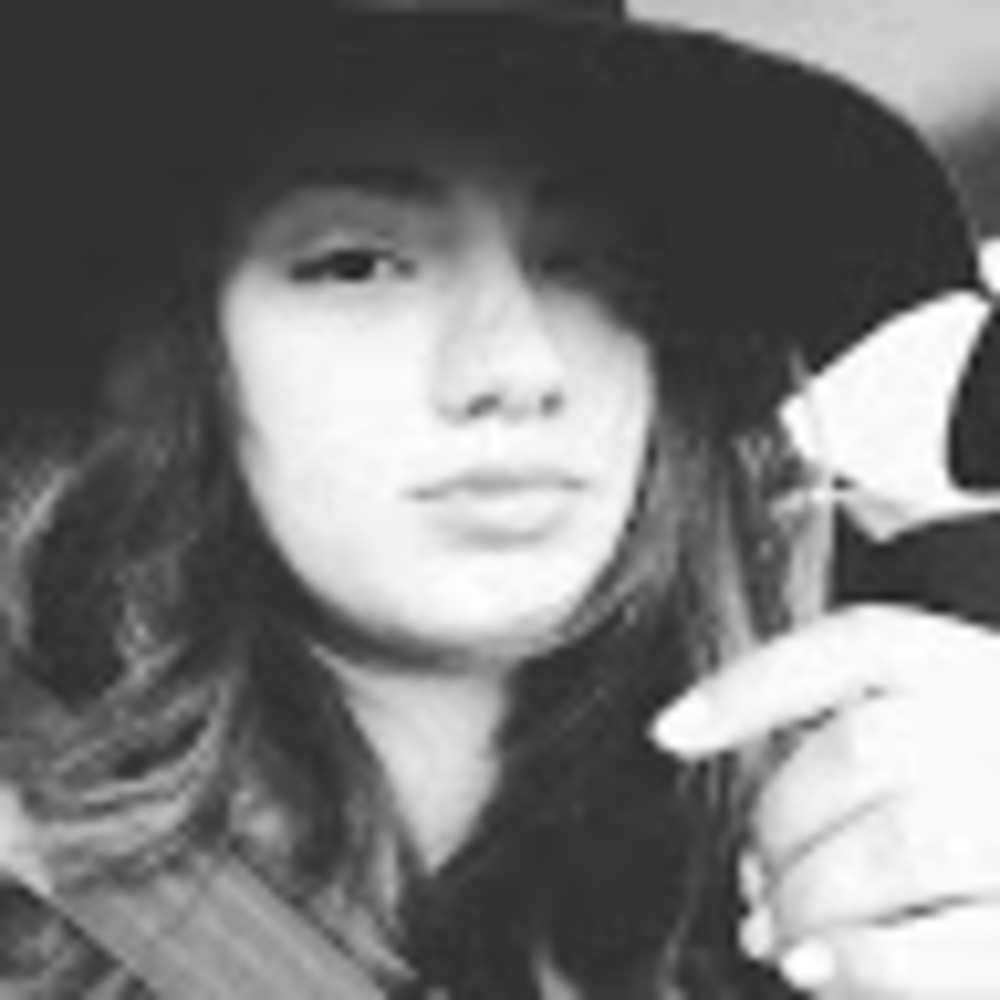 Meet your Posher, Chrystal